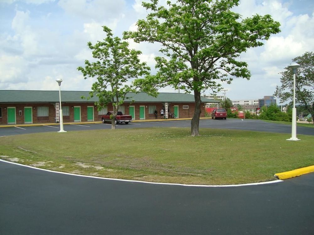 Town House Motel Tupelo Dış mekan fotoğraf